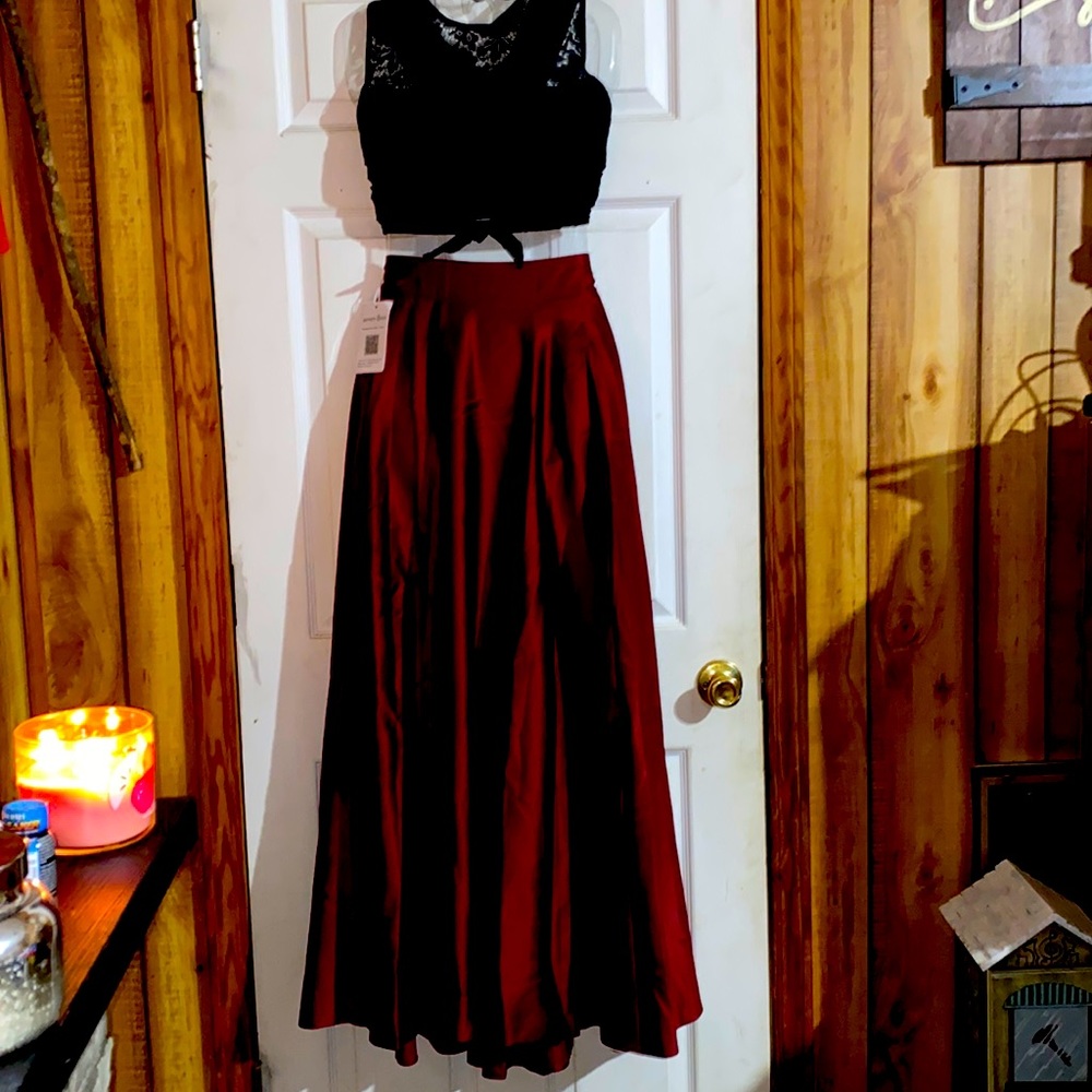 Honey Quia  Burgandy  satin&silk full floor length skirt breathtaking